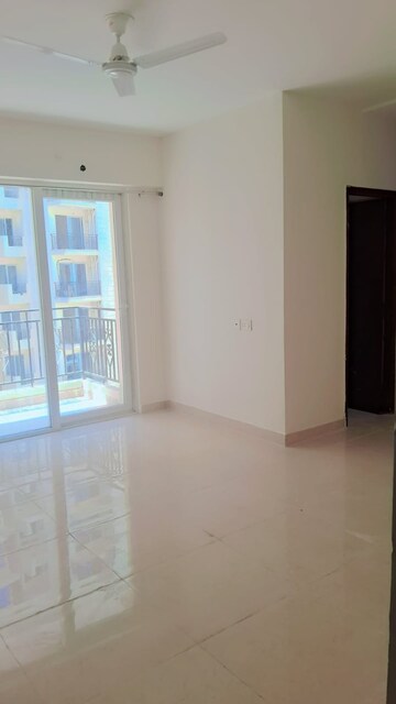 Room in 2 BHK Apartment at Signature Global Proxima, Sector 89 – for Sale