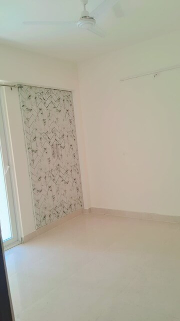 Room in 2 BHK Apartment at Signature Global Proxima, Sector 89 – for Sale