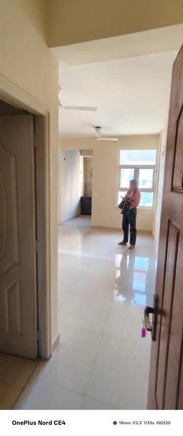 2 BHK Apartment For Rent in Shree Vardhman Mantra, Sector 67