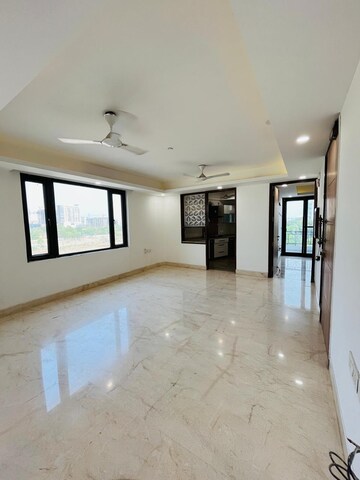 Room in 3 BHK Builder Floor at SS Mayfield Gardens, Sector 51 – for Rent
