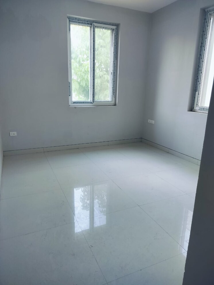 Room, rv-somwrita 3 Bedroom 2413 Sq.Ft. Villa In Kismatpur Hyderabad 8568721