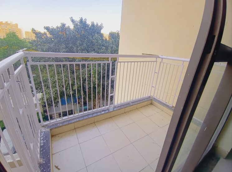 Balcony, sector 46 3 Bedroom 2800 Sq.Ft. Apartment In Sector 46 Gurgaon 8568784