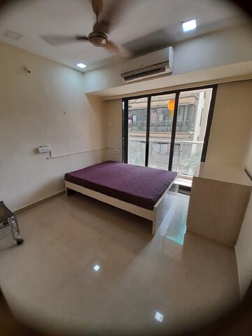 Bedroom in 2 BHK Apartment at Khar West – for Rent