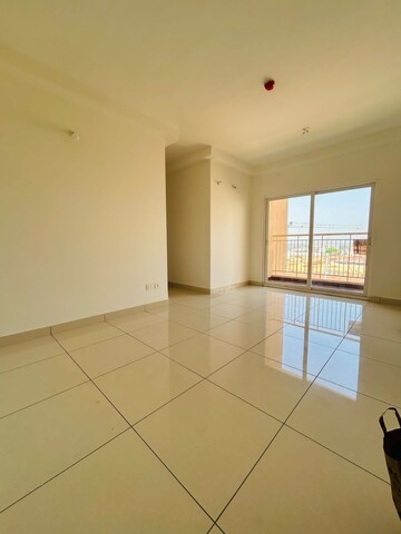3 BHK Apartment For Rent in Godrej Aqua, International Airport Road