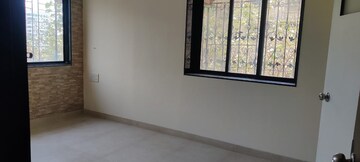 Room in 2 BHK Apartment at Bandra West – for Rent