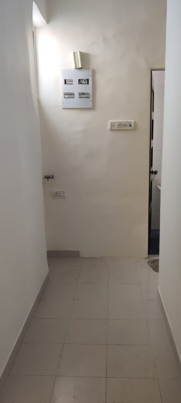 Room in 2 BHK Apartment at Bandra West – for Rent