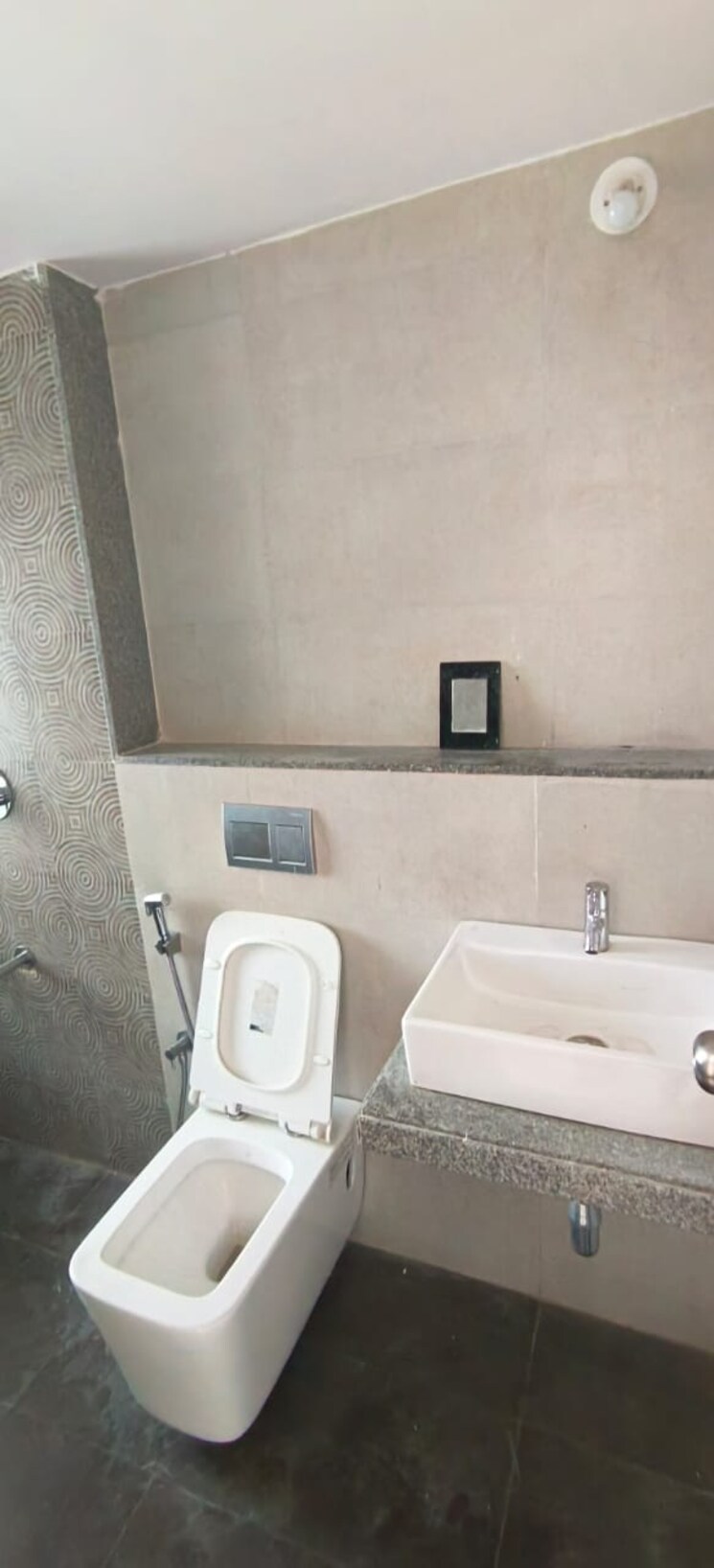 Bathroom, lodha-upper-thane 2 Bedroom 596 Sq.Ft. Apartment In Anjur Thane 8569085
