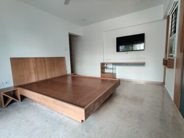 Bedroom in 3 BHK Apartment at Khar West – for Rent