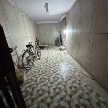 Bedroom in 1 BHK Builder Floor at Vishnu Garden – for Rent