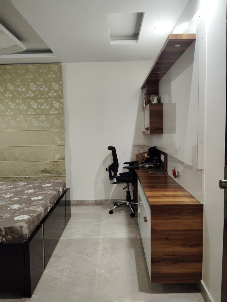 Room, karol bagh 4 Bedroom 2150 Sq.Ft. Builder Floor In Karol Bagh Delhi 8569731