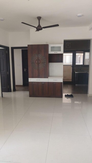 Room in 3 BHK Apartment at Sobha Palm Courts, Kogilu – for Rent