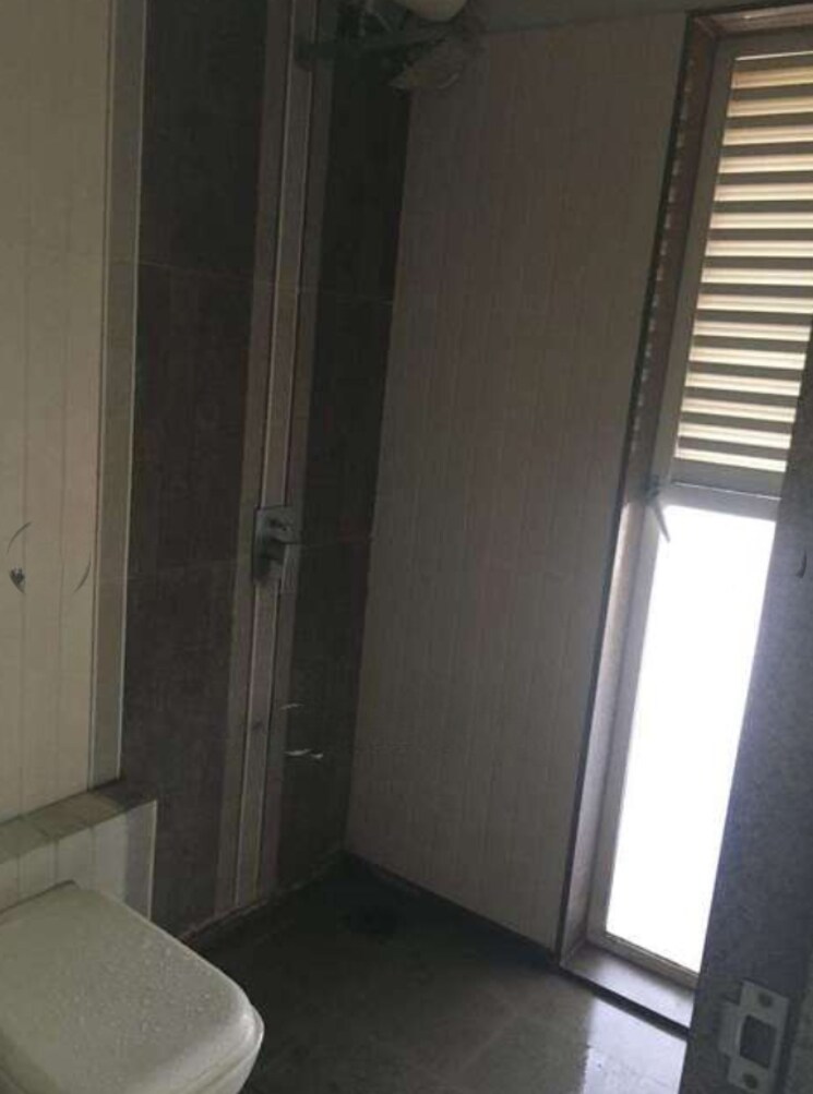 Bathroom, fenklin-belleza 2 Bedroom 1185 Sq.Ft. Apartment In Ghodbunder Road Thane 8569815