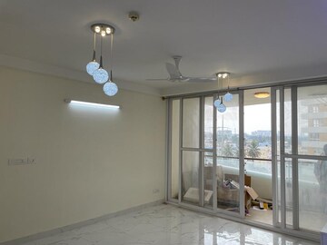 Room in 3 BHK Apartment at Mantri Lithos, Thanisandra – for Rent