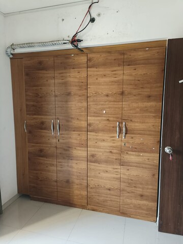 Furnished Amenities in 1 BHK Apartment at Raunak Bliss, Ghodbunder Road – for Rent
