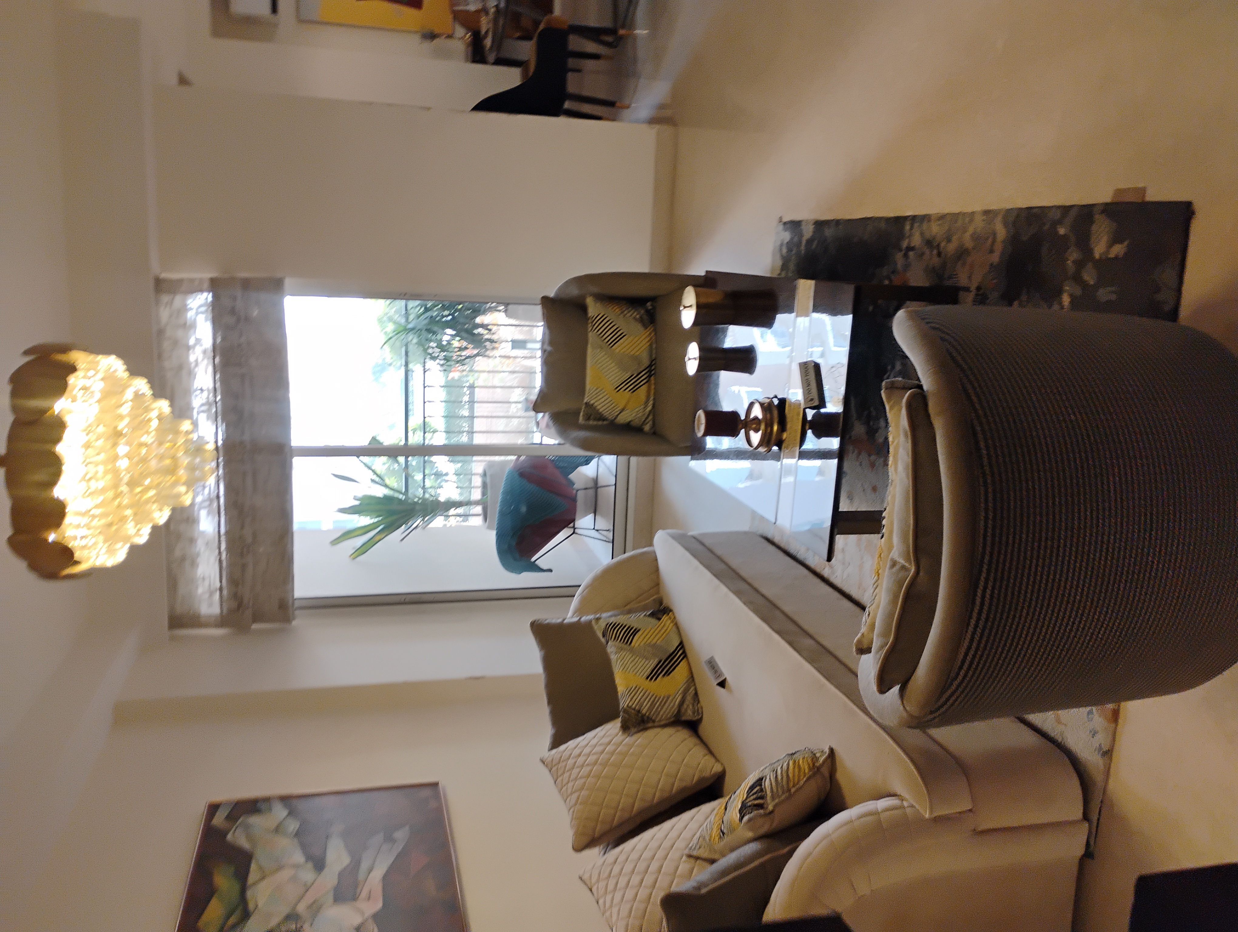 3.5 BHK + Servant Room Apartment For Rent in Emaar Palm Gardens