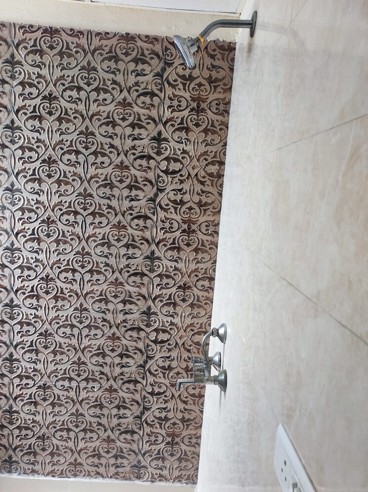 Bathroom, raj nagar extension 2 Bedroom 807 Sq.Ft. Apartment In Raj Nagar Extension Ghaziabad 8569871