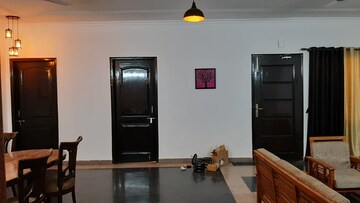 Furnished Amenities in 3 BHK Builder Floor at SS Mayfield Gardens, Sector 51 – for Rent