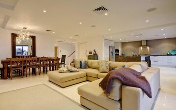 4 BHK Apartment For Sale in K Raheja Artesia, Worli