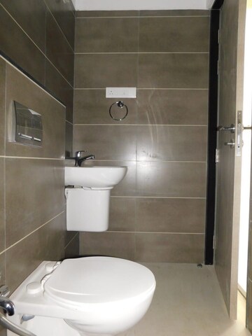 Bathroom in 4 BHK Apartment at K Raheja Artesia, Worli – for Sale