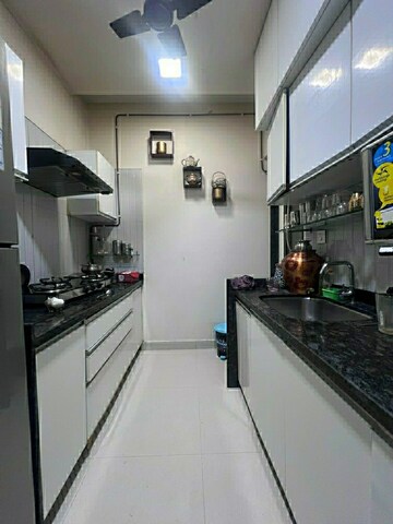 Kitchen in 2.5 BHK Apartment at Oberoi Realty Woods, Goregaon East – for Rent