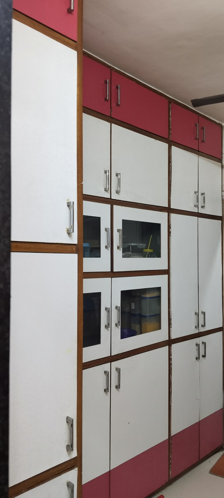 Room, satellite 2 Bedroom 1100 Sq.Ft. Apartment In Satellite Ahmedabad 8569992