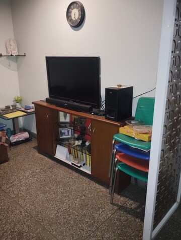 Bedroom in 2 BHK Apartment at Noida Central – for Rent