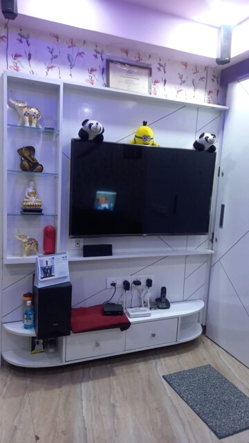 Room in 2 BHK Builder Floor at Nilay Square, Alpha Ii Greater Noida – for Rent