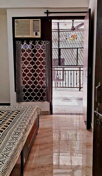Bedroom in 1 BHK Builder Floor at Mehrauli – for Rent