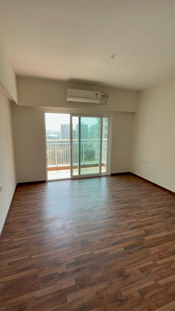 Room in 4 BHK Apartment at L&T Raintree Boulevard, Hebbal – for Rent