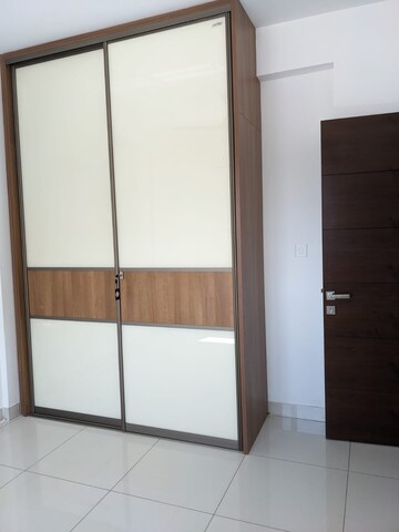 Room in 1 BHK Apartment at Vajram Tiara, Yelahanka – for Rent