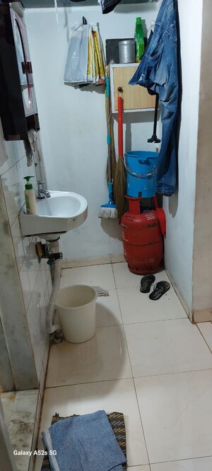 Bathroom in 1 RK Apartment at Andheri West – for Sale