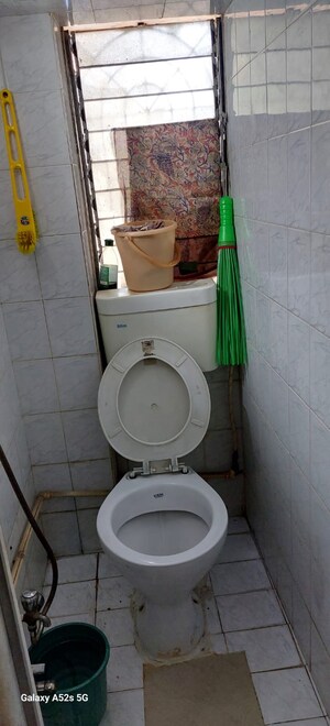 Bathroom in 1 RK Apartment at Andheri West – for Sale