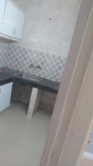 Master Bedroom in 2.5 BHK Apartment at Uma Cooperative Society, Mayur Vihar 1 – for Sale