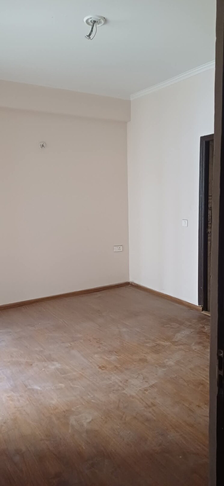 Room, amrapali-golf-homes 2 Bedroom 1100 Sq.Ft. Apartment In Sector 4 Greater Noida Greater Noida 8570067