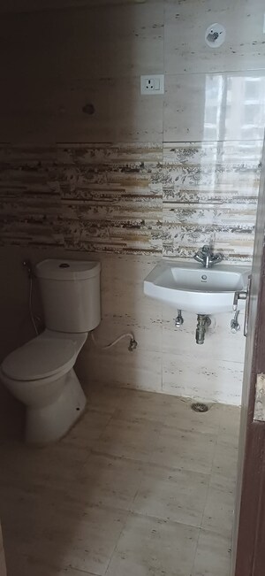 Bathroom in 2 BHK Apartment at Amrapali Golf Homes, Sector 4 Greater Noida – for Sale