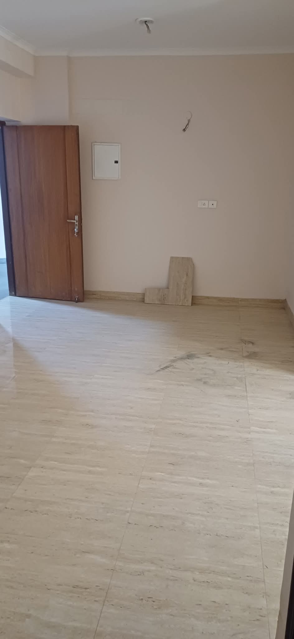 2 BHK + Pooja Room Apartment For Sale in Amrapali Golf Homes