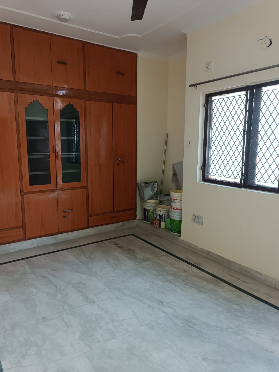1 BHK + Servant Room Builder Floor For Rent in Saket