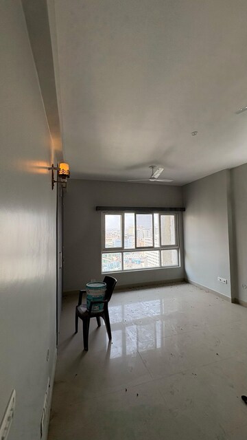 Room in 4 BHK Apartment at Rohtas Presidential Tower, Vibhuti Khand – for Rent