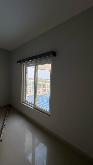 Room in 4 BHK Apartment at Rohtas Presidential Tower, Vibhuti Khand – for Rent
