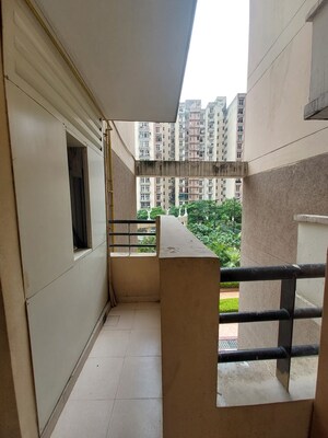 Kitchen in 3 BHK Apartment at Omaxe Palm Greens, Mu Greater Noida – for Sale