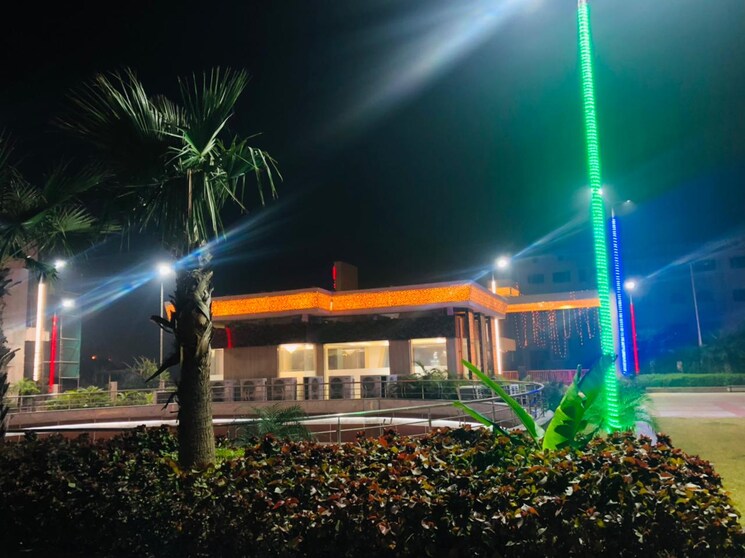 Garden, ska-metro-ville 2 Bedroom 920 Sq.Ft. Apartment In Eta Ii Greater Noida Greater Noida 8570123