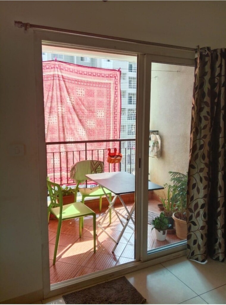 Nearby, sobha-garnet 3 Bedroom 1600 Sq.Ft. Apartment In Kondhwa Pune 8570136