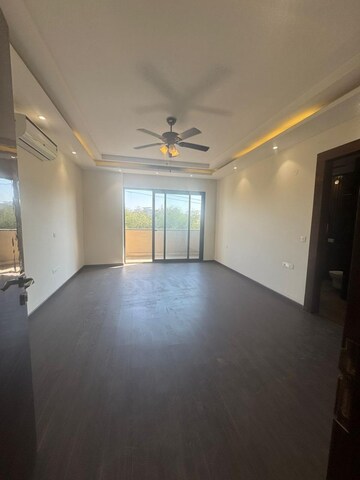 Room in 3.5 BHK Apartment at Emaar The Palm Drive-The Sky Terraces, Sector 66 – for Sale