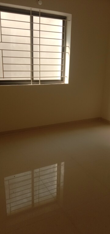 Room in 2 BHK Apartment at DS Max Synergy, Agrahara Badavane – for Rent