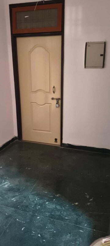 Room in 2 BHK Apartment at Kalyanpur East – for Rent