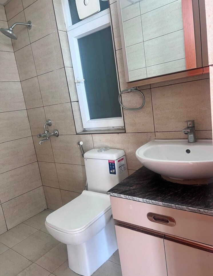 Bathroom, tata-eureka-park 3 Bedroom 1285 Sq.Ft. Apartment In Sector 150 Noida 8570301
