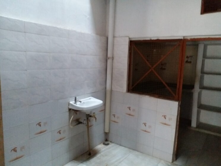Bathroom, vikas nagar 2 Bedroom 700 Sq.Ft. Independent House In Vikas Nagar Lucknow 8570310