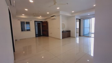 Room in 3 BHK Apartment at Jayabheri The Summit, Narsingi – for Rent