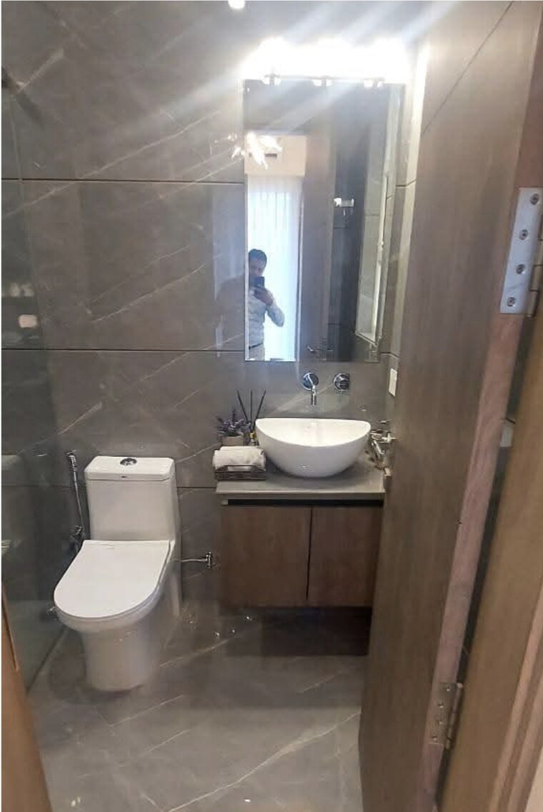 Bathroom, smart-world-gems 2 Bedroom 1196 Sq.Ft. Builder Floor In Sector 89 Gurgaon 8570317