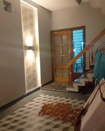 2 BHK Villa For Rent in Jankipuram